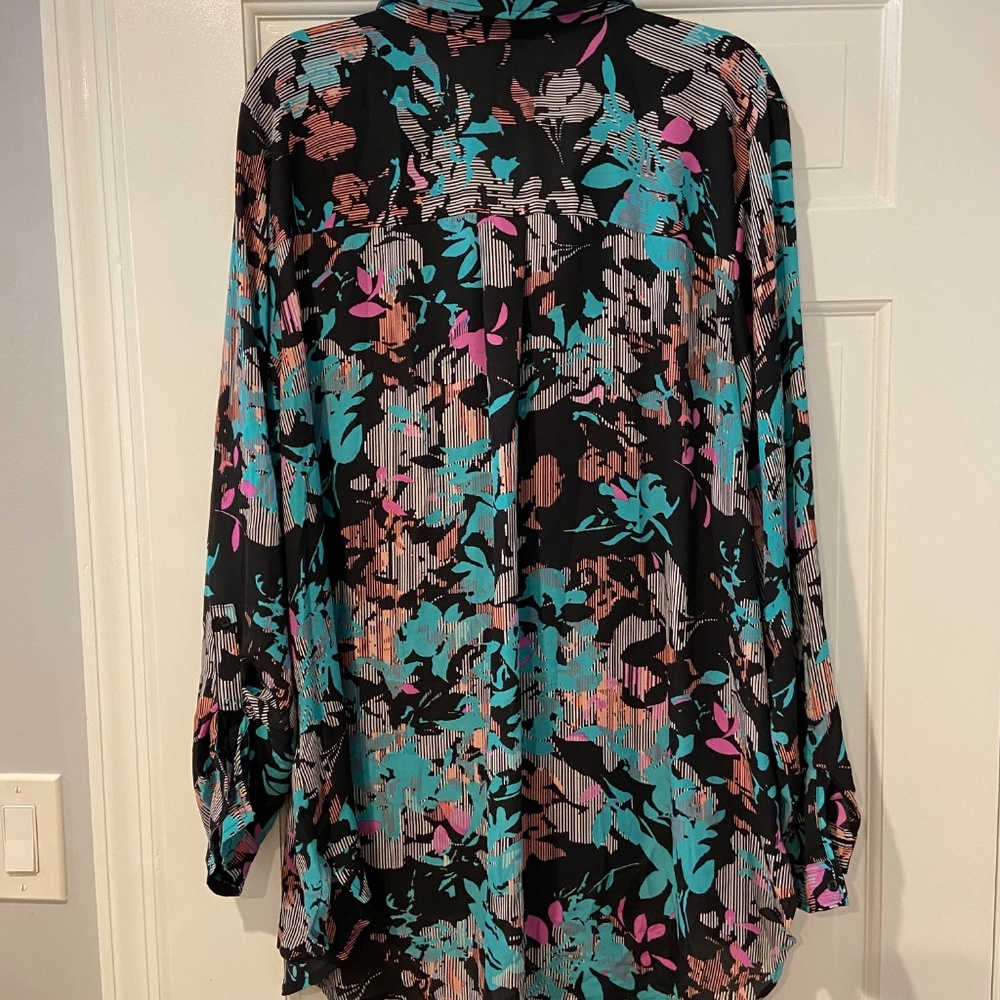 Boutique Blouse Size 3X Colorful Print Long Sleeve High-Low Hem - Picture 5 of 8